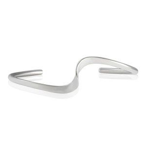 Klaebu STERLING SILVER Curved CUFF BRACELET b50021